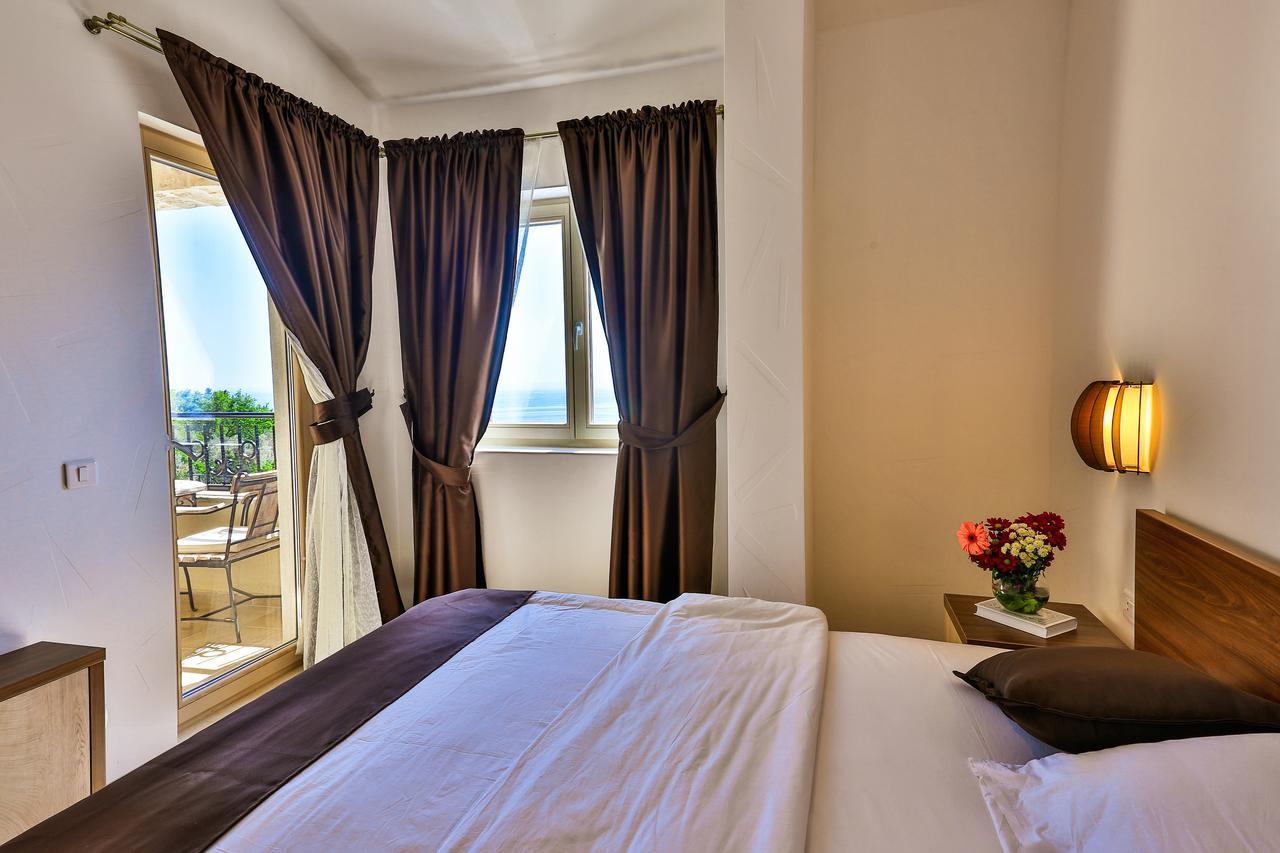 Sunny Villa Jasmine Sveti Stefan Exterior photo