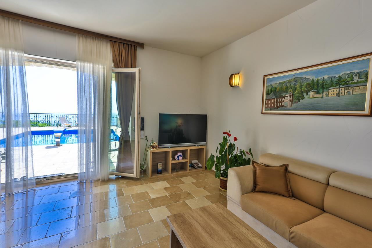 Sunny Villa Jasmine Sveti Stefan Exterior photo
